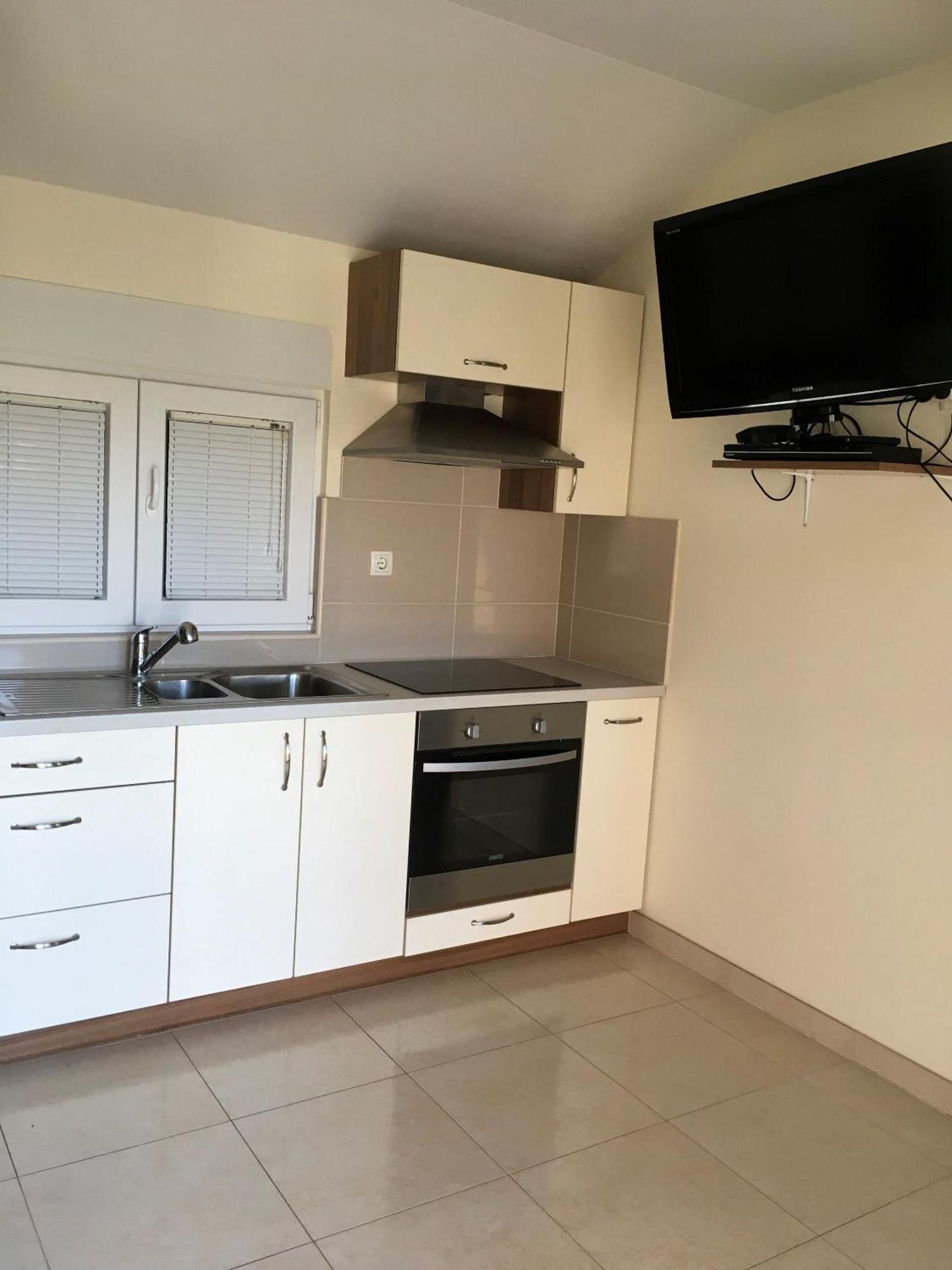 Apartments Lipovica Sukosan Luaran gambar