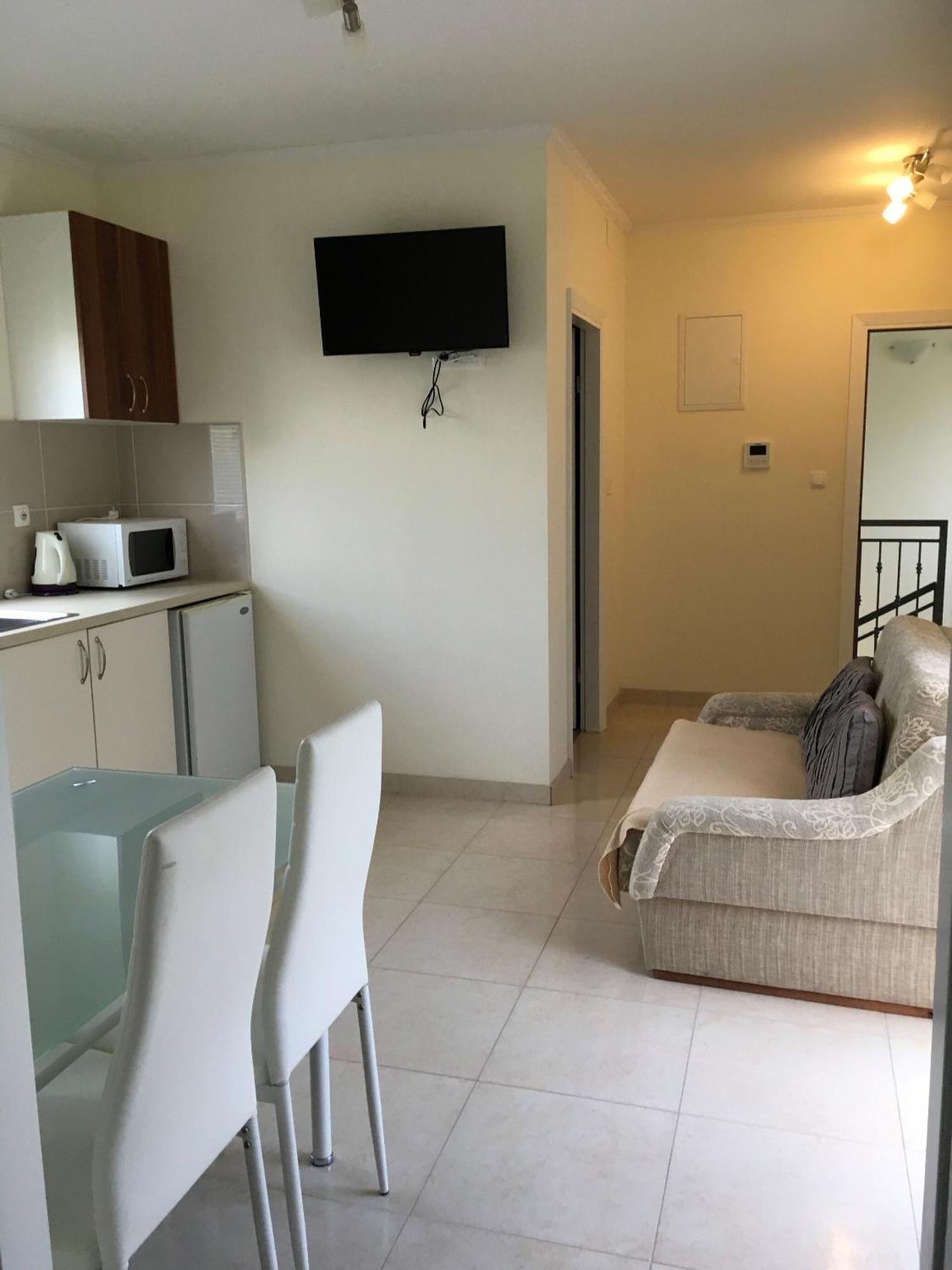Apartments Lipovica Sukosan Luaran gambar